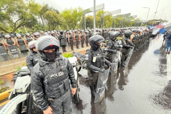 Paro nacional 2025 entra en punto de quiebre: Gobierno anuncia militarización total e indígenas niegan violencia