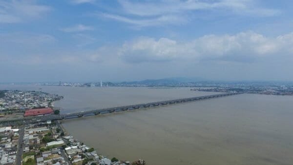 Guayaquil apuesta por un sistema fluvial anunciado por su alcalde